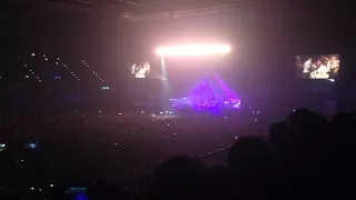 Linkin park live tribute to the Manchester bombing and one more light