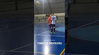 TOMOU E DEVOLVEU 🔥🤯 #futsalbrasil #futsal #futsalskills #futebol #football #futsalindonesia