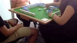 Playing Chinese Mahjong