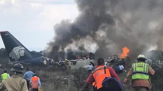 Pasajero graba el momento en el que se estrella el avión de Aeroméxico