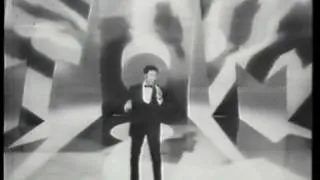 Tom Jones LIVE - the ULTIMATE "It's Not Unusual" - '69 - ENHANCED!!