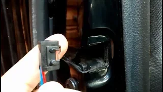 Replacing the micro lock switch of the VW Polo - Audible warning and ceiling light do not work