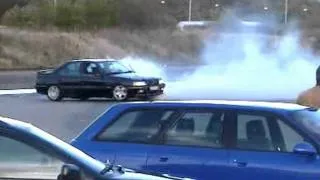 Peugeot 405 T16 doing donuts