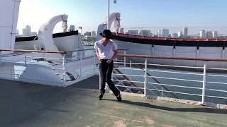 River Gibbs Moonwalk on 'The Queen Mary'