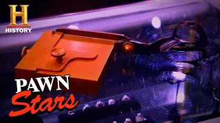 Pawn Stars: Antique Card Trimmer is the ULTIMATE CHEATING MACHINE (Season 18) | History