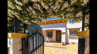 Encantadora casa de 3 d. en la barrio residencial de Aguas Nuevas en Torrevieja. PRECIO  179900´-€