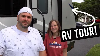 RV Tour // Check out our 2018 Shadow Cruiser Travel Trailer!