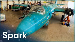 Rare Canberra Jet Bomber Dismantled And Hauled Across The Country | Huge Moves | Spark