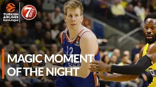 7DAYS Magic Moment of the Night: Brock Motum, Anadolu Efes Istanbul