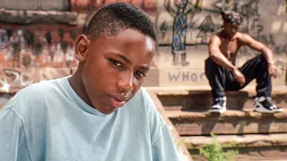 12-летний ГЕНИЙ из ГЕТТО уничтожает уличные банды с помощью своего интеллекта