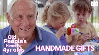 Making gifts to remember your special friendship | Old People's Home For 4 Year Olds