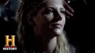 Vikings: Lagertha and Bjorn are Welcomed Home (Season 2, Episode 5) | History