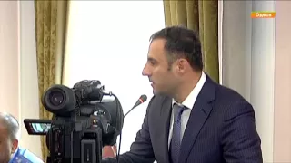 Аваков привез грузина в помощь Саакашвили