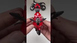 Ducati Die-cast Maisto Motorcycle Scale 1/12