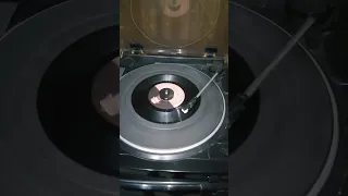 Quiero ser feliz la cheverisima 45 rpm sello Zeida Codiscos 1990.