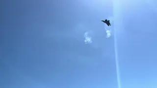 F-22 Raptor doing a very loud pass by me