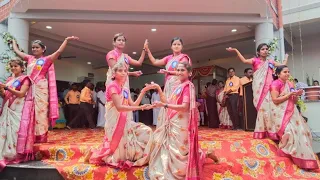 Haccevu Kannadada Deepa | Group dance Video | C Ashwath | Shri Vidyabharathi School. Suggenahalli.