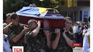 Одразу 9 загиблих солдат минулої ночі прибули на Волинь