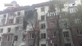 💥 Россияне ОБСТРЕЛЯЛИ жилую многоэтажку в ЗАПОРОЖЬЕ: уничтожены несколько этажей