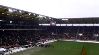 Alemannia Aachen vs. Bayern München [Retterspiel - Einlauf]