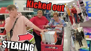 STEALING FROM PEOPLES CARTS ON BLACK FRIDAY!!!