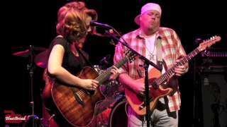 SAMANTHA FISH w/ LIGHTNIN MALCOLM • "I'm In Love With You" • Sellersville Theater PA  11/6/16