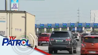 Daloy ng trapiko sa ilang bahagi ng NLEX, mabigat | TV Patrol