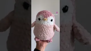 The pink penguin of your ✨dreams✨ #crochet