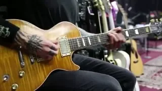 Supro Black Magick amp demo by Guns and Roses guitarist Richard Fortus during 2016 Tour rehearsal