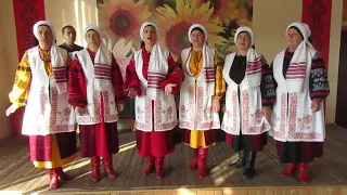 "Ой на Покрову" слова і музика Галини Нарожної, виконує народний вокальний колектив "Кульбаба"
