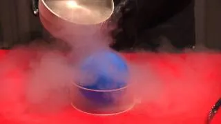 Science in Seconds #6 - Liquid Nitrogen