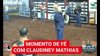 Momento de Fé na Final da Live Duelo de Gigantes