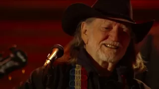 Willie Nelson - Mammas Don't Let Your Babies Grow Up to be Cowboys (Live at Farm Aid 25)