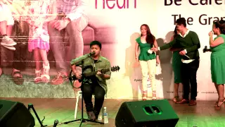 Aiza Seguerra sings 'Sana Ngayong Pasko' at the Be Careful With My Heart Finale Mall Show