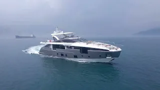 Azimut 32M