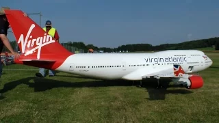 Low-Pass gigantic RC Airliner Boeing 747-400 Virgin Atlantic Aircraft