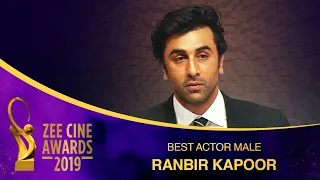 Ranbir Kapoor gets Best Actor Male Award from Alia Bhatt | Zee Cine Awards 2019