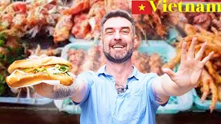 🇻🇳 $10 STREET FOOD challenge in a local Vietnamese Market! Ho Chi Minh City Food Tour