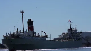 The Alpena making her turn on the Fox River.