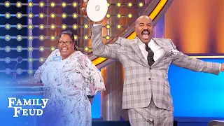 Steve Harvey goes wild for Jerri's answer!