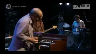 MMW- Medeski Martin and Wood 11/09/2011 live Paris