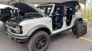 I finally get to see the new 2022 Ford Bronco in person!!