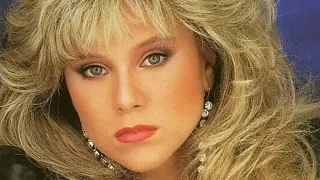 13 Sexy Photos Of Samantha Fox