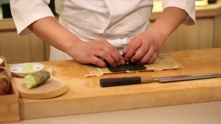 How to Eat: A master chef explains how to eat sushi