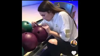 Cute, Sneaky Russian Girl In Public {Shmeksssverse} (TikTok Username: veranda_main)