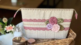 Take advantage of your scraps!! Toiletry bag with hexagon flowers. Free Tutorial 214