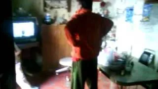 mi cuñado bailando