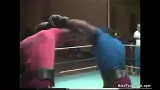 Rare. Mike Tyson  ( 17 Years old) sparring Jimmy Clark 1983