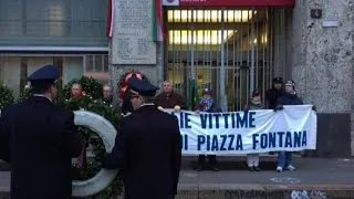 Milano ricorda la "strage fascista" di piazza Fontana del 1969