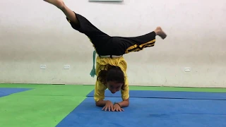 Capoeira Infantil (parte 1): Acrobacias